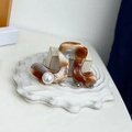 Pince à cheveux élégante en acétate écaille de tortue avec une perle blanche - Couleur Dunhuang (6cm)