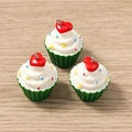 Τρία πράσινα κρεμαστά cupcake ρητίνης με καρδιά για DIY κολιέ ή βραχιόλια - 5 Τεμάχια / Πράσινο
