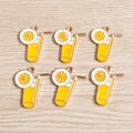Pack de 6 dijes de taza de jugo en esmalte amarillo con rodaja de limón para joyería - Taza de Té con Leche y Limón