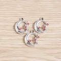Polierter silberner Mondanhänger mit kleinen Sternen und rosa Kristallen für Schmuck - 10er Pack / Silberbasis Rosa Strass