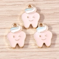 Ciondoli a dente rosa in lega con bordo dorato per creazione gioielli fai-da-te 10 pz - Stile a Forma di Dente (YD1668) / Confezione da 10 / Rosa