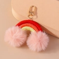 Portachiavi arcobaleno bohémien fatto a mano con pompon rosa e chiusura dorata - Rosa