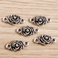 Set di ciondoli a rosa in argento retrò per gioielli fai da te con dettagli floreali - Argento Antico