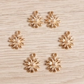 Set mit sechs goldenen Gänseblümchen-Anhängern aus Legierung für DIY-Schmuckherstellung - Gold