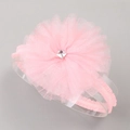 Diadema elástica rosa para bebé con flor de tul y un brillante cristal cuadrado - Diadema de Flor de Malla Rosa Grande con Strass (MB726)
