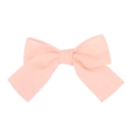 Barrette à cheveux fleurie avec un nœud en tissu rose pastel et une texture douce - Rose