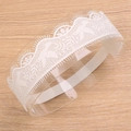 Fascia per neonata in pizzo bianco con ricami floreali e materiale elastico morbido - Mb2508 / -