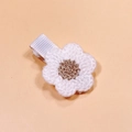 Fermaglio per capelli a fiore bianco all'uncinetto con centro dorato per neonati - Fermaglio all'Uncinetto Bianco (MC3302)