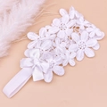 Diadema de encaje blanco con flor y lazo de satén para bebé, accesorio elástico - Estilo Encaje Crochet Pétalo Lazo (MB5241)