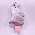 Embroidered white cat hair clip with pink glitter fabric base for children - Ragdoll Cat Style (MC3315-3)