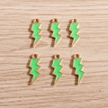 Detail of six lightning bolt pendants with green enamel and gold-plated metal frames - 10 Pieces Pack / Green