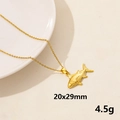 Goldene Edelstahlkette mit detailliertem Thunfisch-Anhänger und feinen Schuppenmustern - Gold Fisch Stil (S967-G+N22-G)