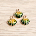 Emaille Muschelanhänger in gelb-grünem Verlauf mit goldenen Metallkanten - Gelb Grün Farbverlauf Muschel Emaille (YD489shenlvse) / 10er Pack / Dunkelgrün