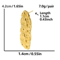 Dettagli macro di orecchini irregolari in acciaio inox 304, misura 4,2 cm x 1,4 cm - Stile Passante Posteriore / Oro (Con Passante Posteriore)