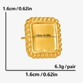 Dettagli orecchini quadrati placcati in oro 18K con dimensioni e trama del bordo a perline - Oro