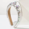 Detail of satin headband with pear-shaped iridescent rhinestones and white pearls - White