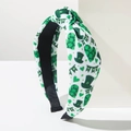 Dettaglio della fascia di San Patrizio con cuori di trifoglio e motivi a cappello verde - Stile Motivo Cilindro Festivo