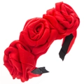 Diadema de satén rojo con tres rosas grandes en 3D y forro interior negro antideslizante - Rojo