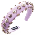 Diadema acolchada violeta barroca con perlas y diamantes de imitación en fondo blanco - Morado