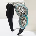 Diadema barroca de lujo con base de terciopelo negro, cristales, perlas y lentejuelas - Blanco y Azul