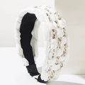 Cerchietto intrecciato bohémien color crema con perle bianche e dettagli in cristallo - Bianco