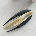 Elegante molletta per capelli in acetato nero e crema con finitura effetto marmo - Cachi