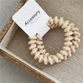 Set di elastici per capelli a spirale beige a coste su vassoio in legno con etichetta - Chiusura a Vite / Bianco avorio