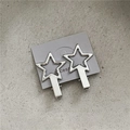 Detail von silbernen Stern-Haarklammern aus Legierung mit hohlem Design und Entenschnabel-Clip - Silberstern-Stil (J8.1)