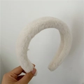 Serre-tête en polaire blanche pelucheuse pour un style doux d'automne et d'hiver - Blanc Cassé