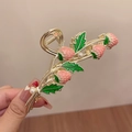 Goldene Haarklammer mit rosa Erdbeeren, grünen Blättern und weißen Perlen - Groß / Rosa Erdbeere