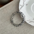 Détail de l'élastique à cheveux en spirale avec motif tache d'encre sur lin - Gris Transparent