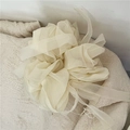 Chouchou élégant en organza blanc cassé avec nœud et texture en maille pour la coiffure - Blanc Cassé