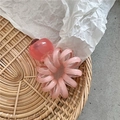 Elastico per capelli a spirale rosa gelatina con ciondolo a ciliegia su vassoio - Stile Pesca Rosa