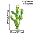 Detalle del colgante de cactus verde de acero inoxidable 304 con medidas y agujero 2mm - Forma de Cactus Verde (S2937)