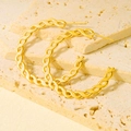 Pendientes de aro grandes dorados de acero inoxidable con diseño tejido trenzado - Dorado