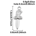 Détails macro des dimensions du pendentif dague en acier inoxydable de 1,8 cm pour bijoux - Style de poignard profilé (S3004) / Argent