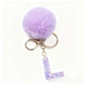 Portachiavi con lettera L in resina viola con pompon soffice e gancio dorato - Stile Lettera L Viola (Pompon Resina Viola L)