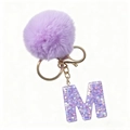Portachiavi con lettera M in resina viola con pompon morbido e paillettes scintillanti - Stile Lettera M Viola (Pompon Resina Viola M)