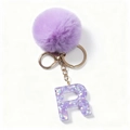Portachiavi con pompon di pelliccia sintetica viola e ciondolo a lettera R in resina - Stile Lettera R Viola (Pompon Resina Viola R)