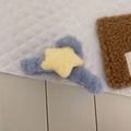 Pinza para el pelo de felpa azul con estrella amarilla para peinados de invierno - Cuerpo Azul con Estrella Amarilla Estilo (D-4977-3)