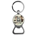 Klassischer Route 66 Schlüsselanhänger Flaschenöffner aus Zinklegierung mit Glasdekor - Oldtimer und Personen Silhouette