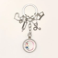 Nurse keychain featuring syringe stethoscope and pink floral letter C glass pendant - Letter O / 9.5CM