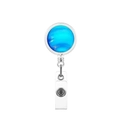 Dettaglio del porta badge retrattile con cupola in vetro pianeta blu e cinturino PVC - Nettuno