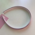 Cerchietto minimalista rosa metallizzato con finitura lucida ed etichetta fatta a mano - Rosa