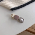 Fermaglio vintage con quadrifoglio bianco, quadrato rosa cipria e perla dorata - Stile Trifoglio (B-1219)