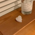 Mini molletta per capelli a forma di cuore bianco crema in stile minimal - Bianco Perla
