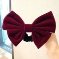 Elegante elastico per capelli in velluto rosso vino con grande fiocco e finitura lucida - Corda per Capelli Rossa (K103-4)