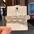 Irisierender Aurora-Eiswürfel-Haarclip mit vier geschliffenen Perlen auf Karte - Rechteck (J-022-7)