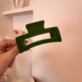 Large vintage green velvet hair claw clip with rectangular hollow design for women - Square / Green