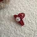 Mini molletta per capelli rossa lucida vintage decorata con una grande perla bianca - Piccola Molletta (D-4985-1) / Rosso Brillante Piccola Molletta